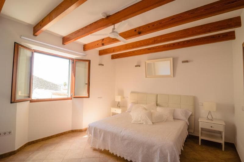 Embat Hostel 5