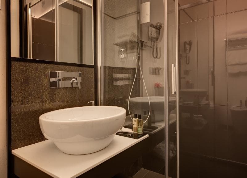 Dharma Luxury Hotel 4