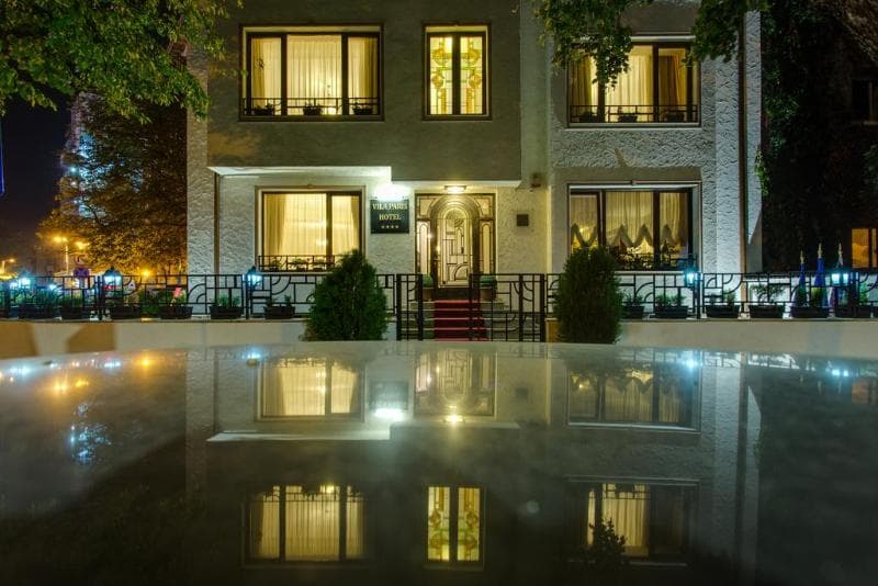 Vila Paris Boutique main
