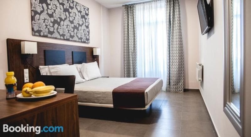 City Hotel 4