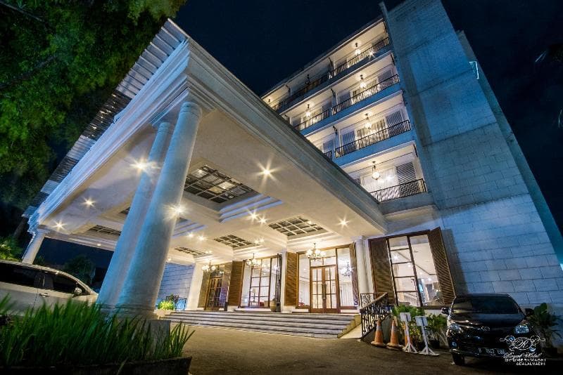 Royal Hotel 5