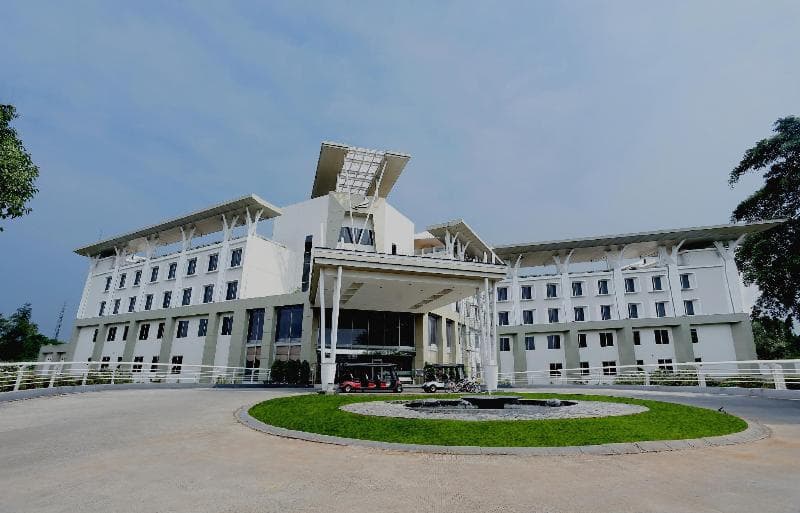 The Royale Krakatau Hotel 4