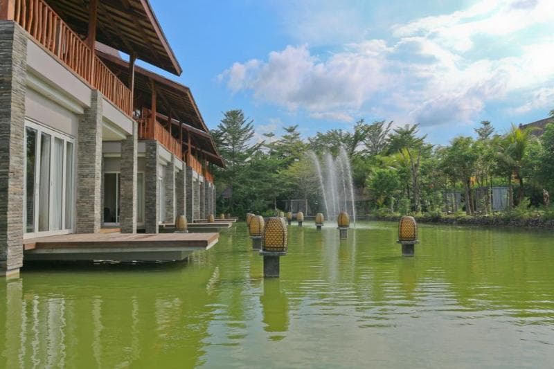 Grand Mega Resort And Spa Cepu 2