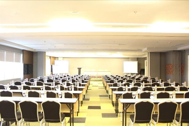 Pesonna Hotel Gresik photo 1