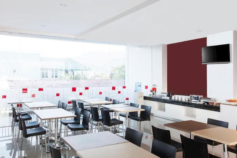Amaris Hotel Gorontalo photo 1
