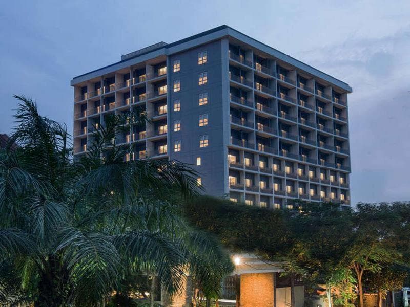 Delonix Hotel Karawang 4