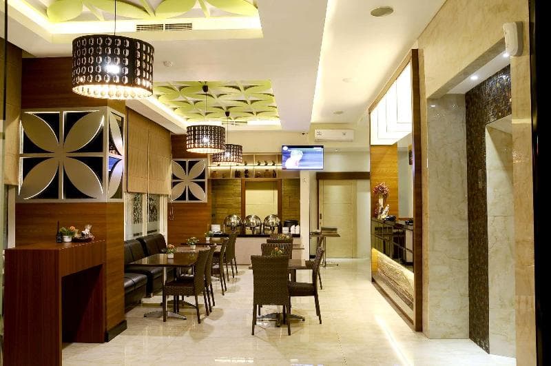 Biz Boulevard Hotel 3