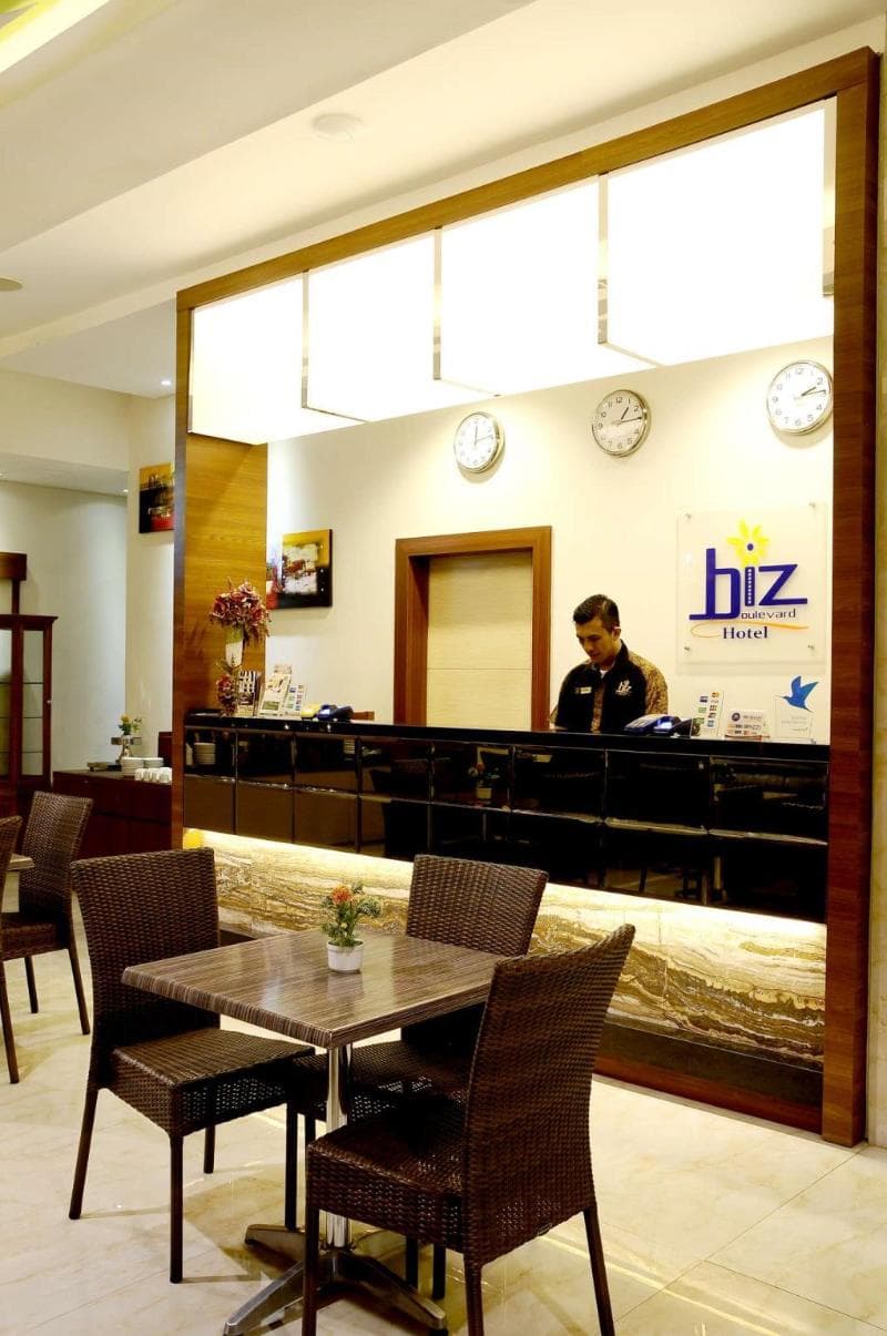 Biz Boulevard Hotel photo 1