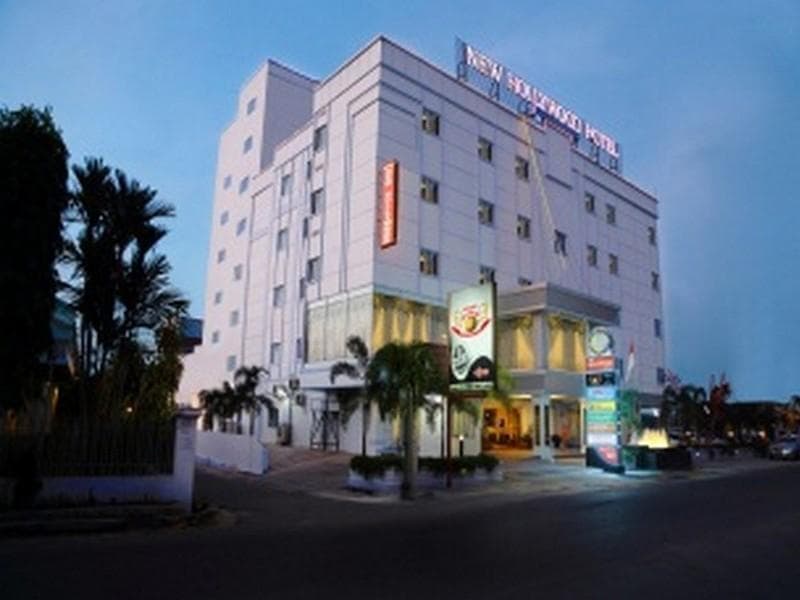 New Hollywood Hotel 3