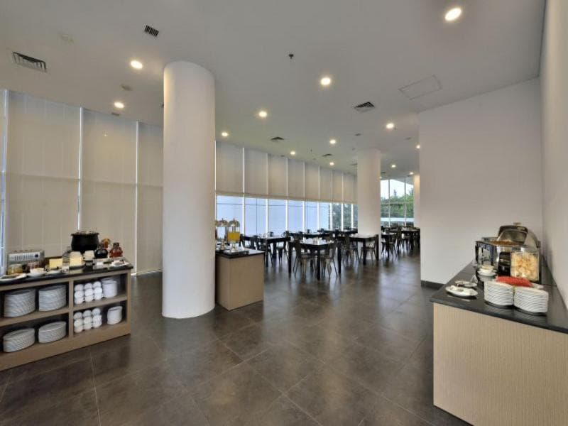 Whiz Hotel Sudirman Pekanbaru photo 1