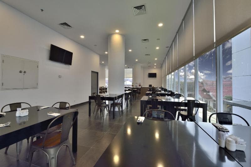 Whiz Hotel Sudirman Pekanbaru 5