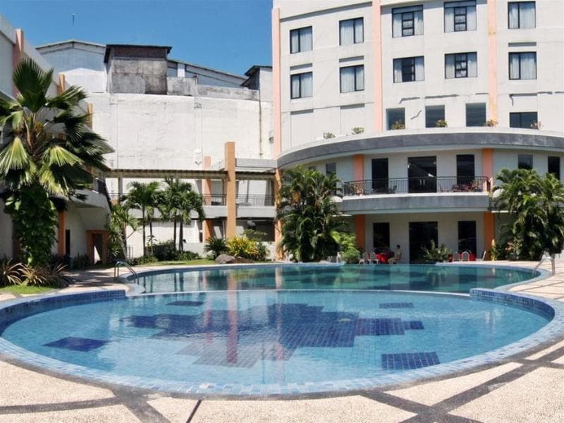 The Sun Hotel Sidoarjo photo 1
