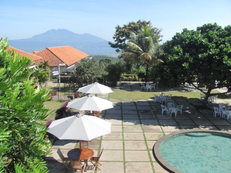 D Emmerick Salib Putih Hotel Salatiga 2
