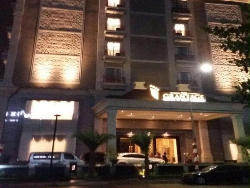 The Grantage Hotel & Sky Lounge 3