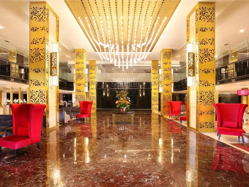 Swiss-Belhotel Makassar 4