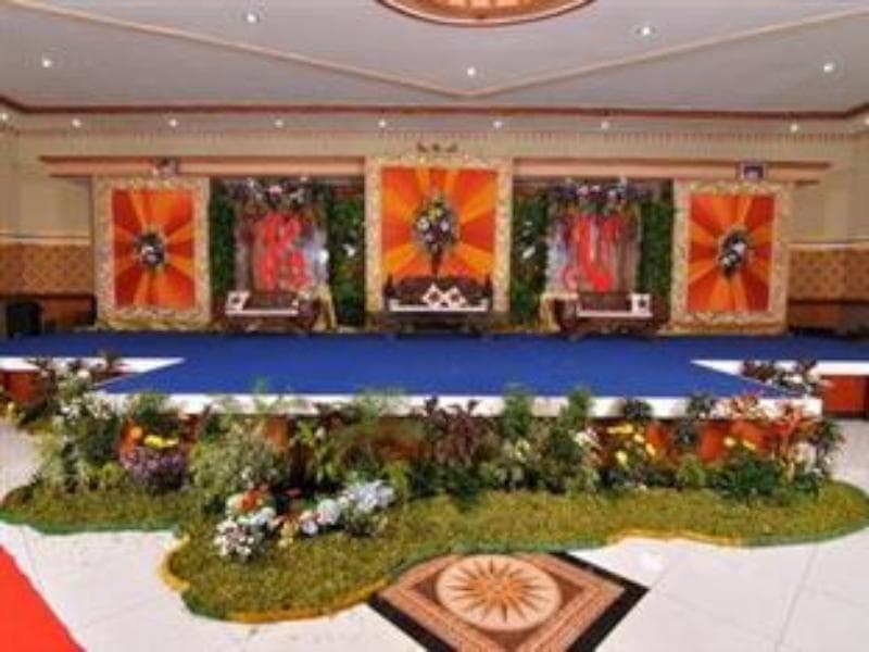 Yusro Hotel Restaurant & Convention 3