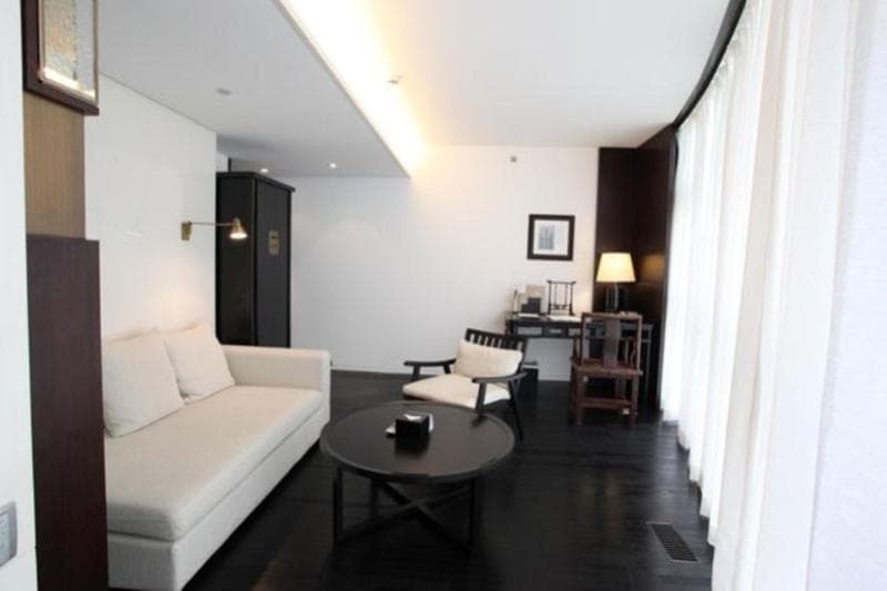 Hotel Momc 5