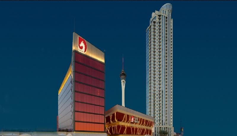 Lucky Dragon Hotel main
