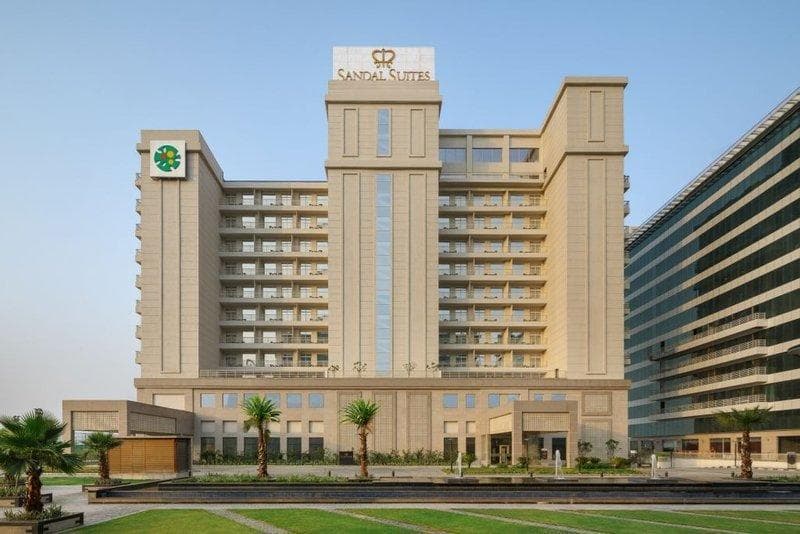 Sandal Suites Operated By Lemon Tree Hotels 4