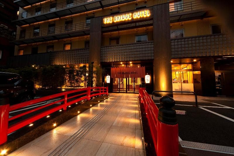 The Bridge Hotel 3