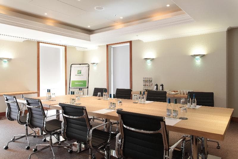 Holiday Inn London Heathrow T5 3