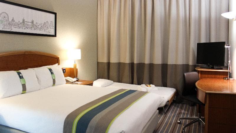 Holiday Inn London Heathrow T5 photo 1