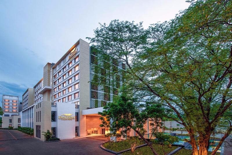Feathers - A Radha Hotel 1