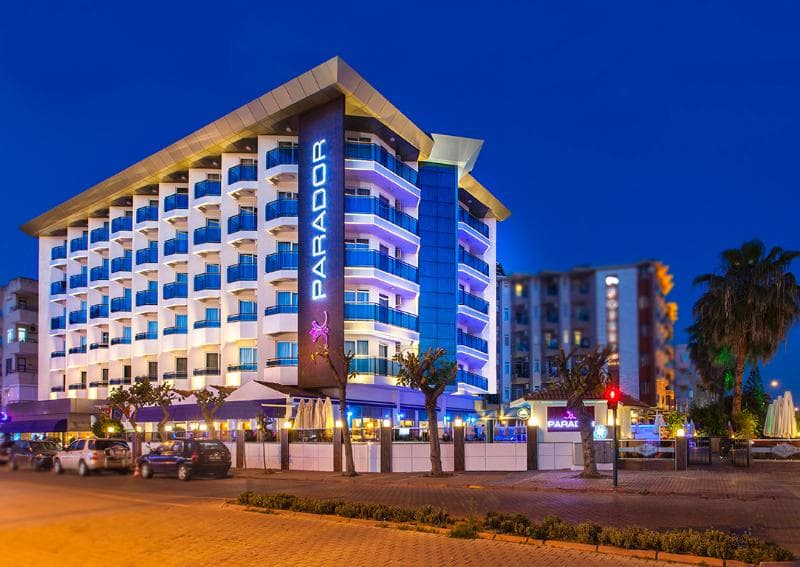 Parador Beach Hotel main