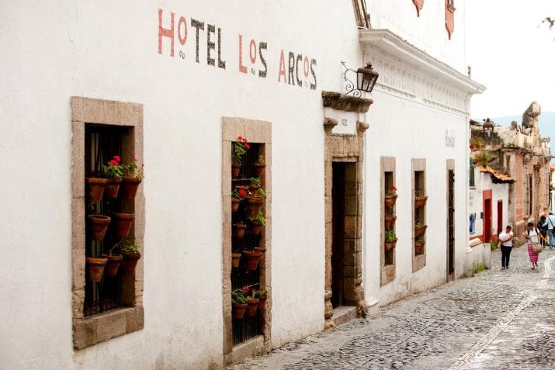 Hotel Los Arcos 1