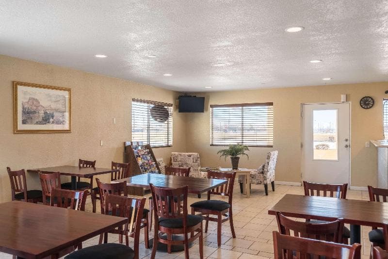 Econo Lodge I-40 Exit 286-Holbrook 5