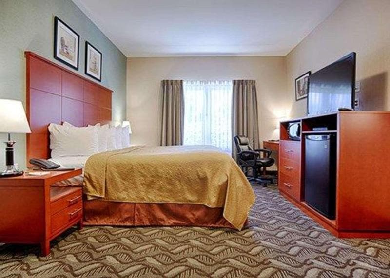 Quality Inn Southampton-City 5