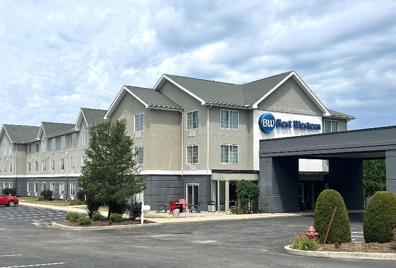 Best Western Erie Inn & Suites 5