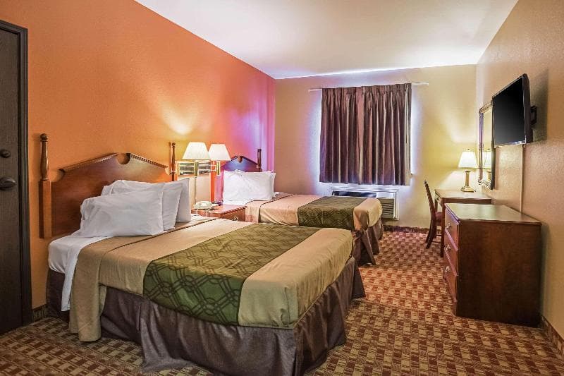 Econo Lodge Inn & Suites Ripley 3