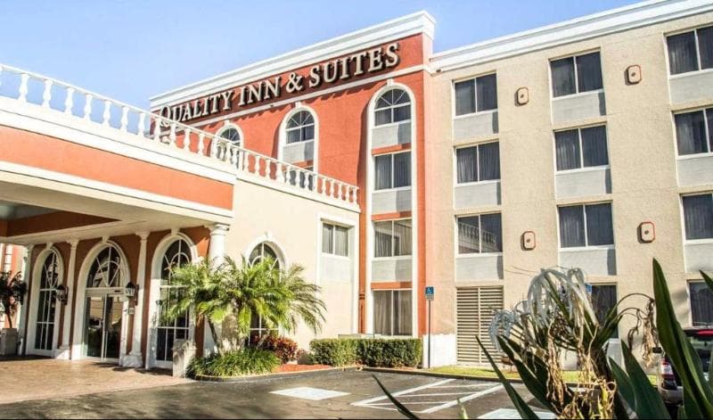 Quality Inn & Suites Heritage Park 5