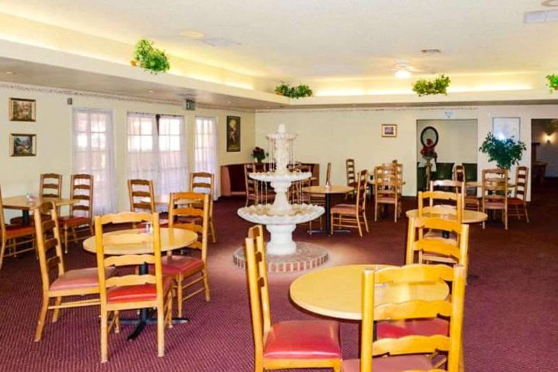 Rodeway Inn & Suites Heritage 5