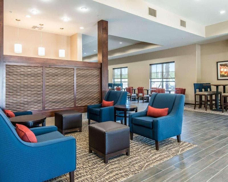 Comfort Suites near Rainbow Springs 4