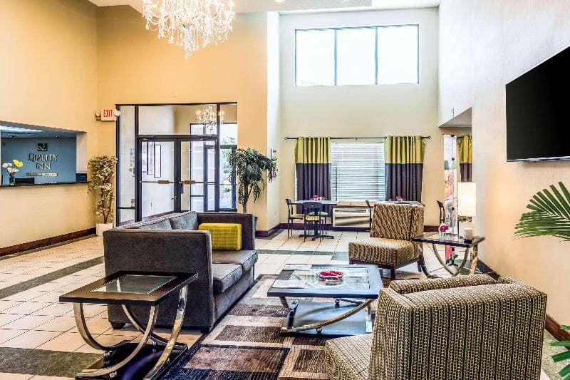 Quality Inn Sandersville 4