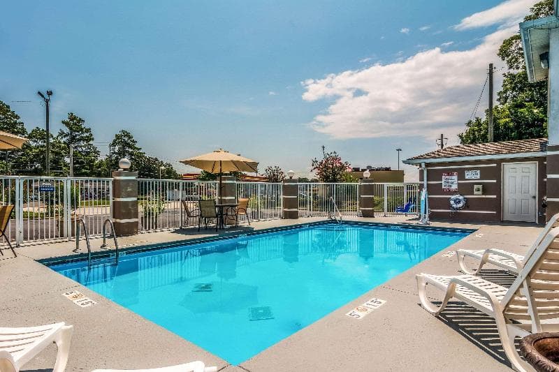 Quality Inn Sandersville 2