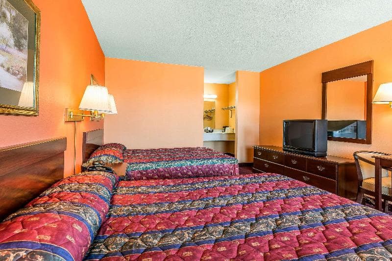 Econo Lodge main