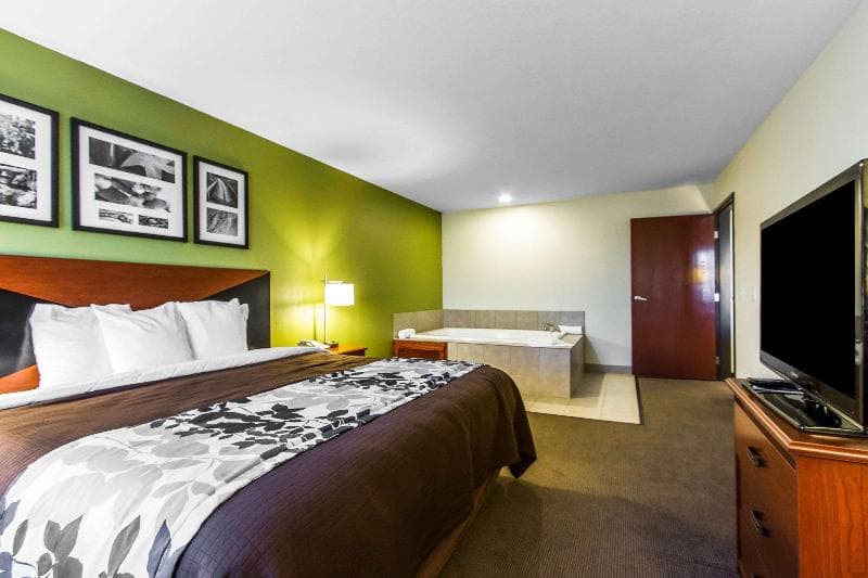 Sleep Inn & Suites Pleasant Hill - Des Moines 5