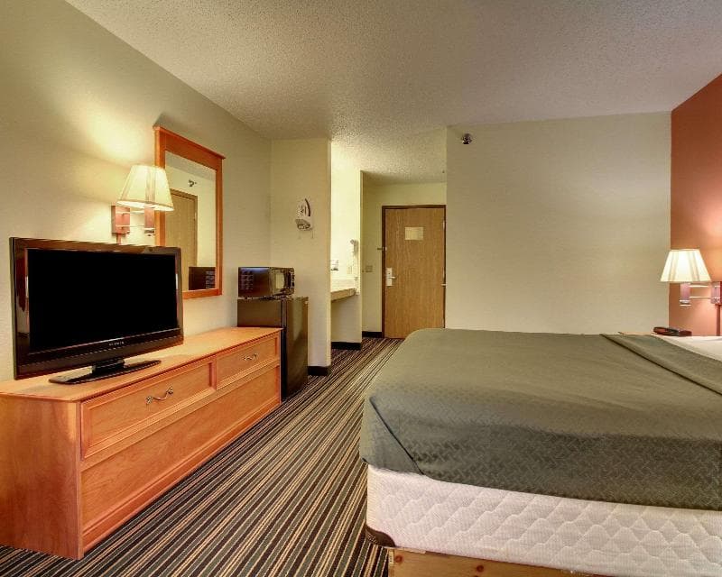 Quality Inn 3