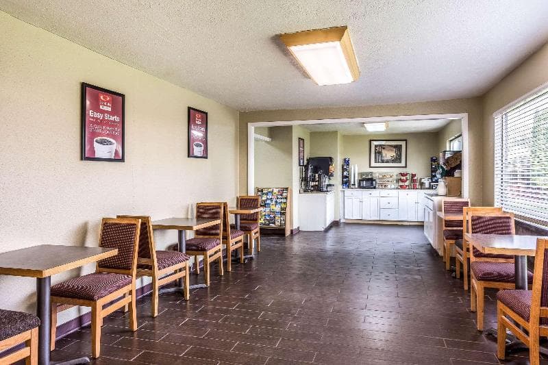 Econo Lodge photo 1