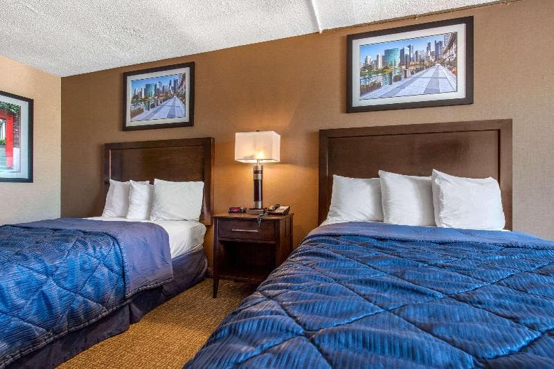 Rodeway Inn 3