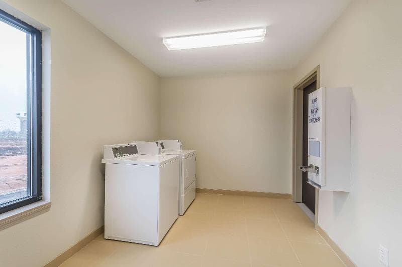 Sleep Inn & Suites 2