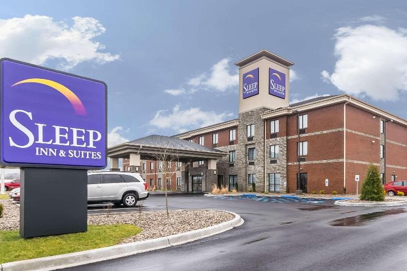 Sleep Inn & Suites 4