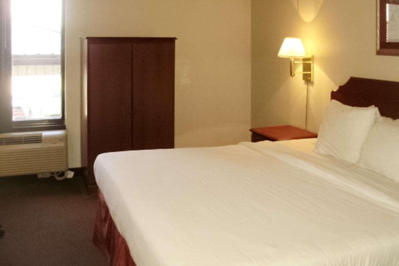 Surestay By Best Western Grayson 2