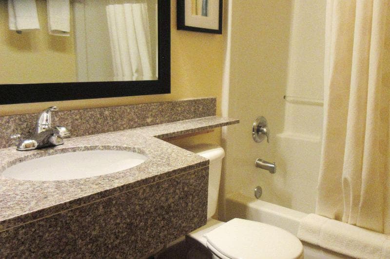 Quality Inn & Suites Near Nas Fallon 4