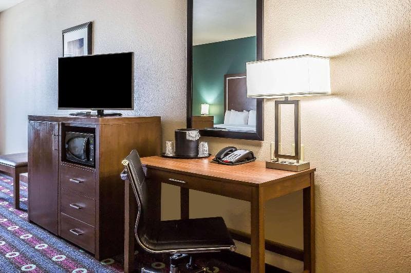 Comfort Inn & Suites Newcastle - Oklahoma City 2