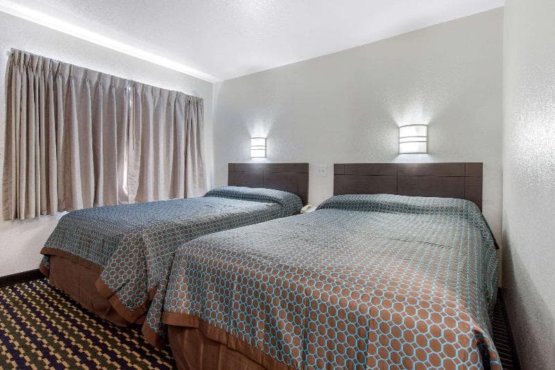 Rodeway Inn Winston Salem Route 52 4