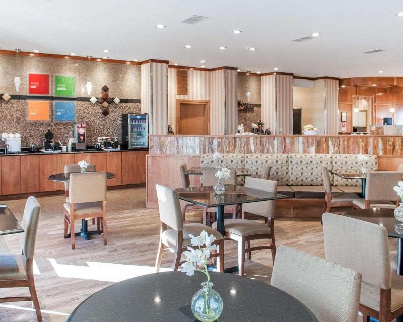 Comfort Suites Roswell 3